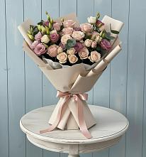 Букет цветов из:  Розы и Лизиантусы #REPLACE_PRED# Ключах Омской области