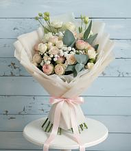 Букет цветов из:  Розы и Лизиантусы #REPLACE_PRED# Ключах Омской области