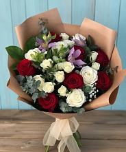 Букет цветов из:  Розы и Альстромерии в Ключах Омской области