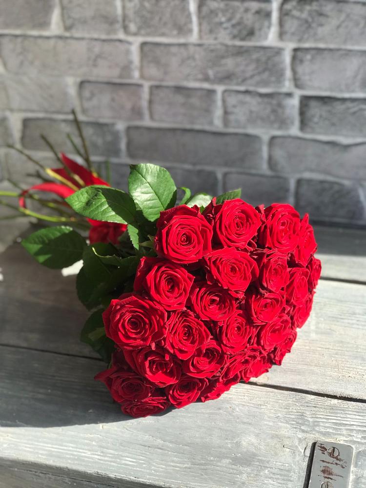 Букет Красные розы Фридом в Ключах Омской области