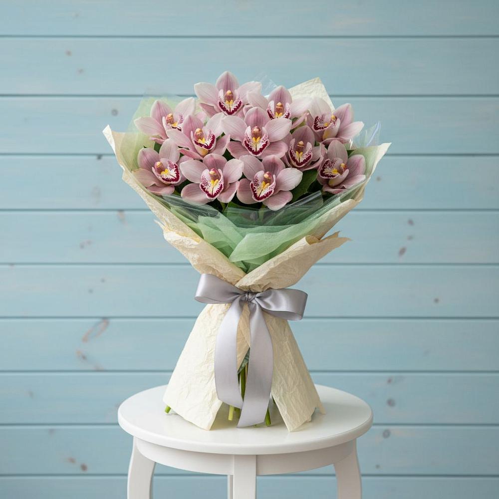 Букет цветов из: Орхидеи и Розы в Ключах Омской области