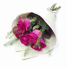 Букет цветов из:  Розы в Ключах Омской области