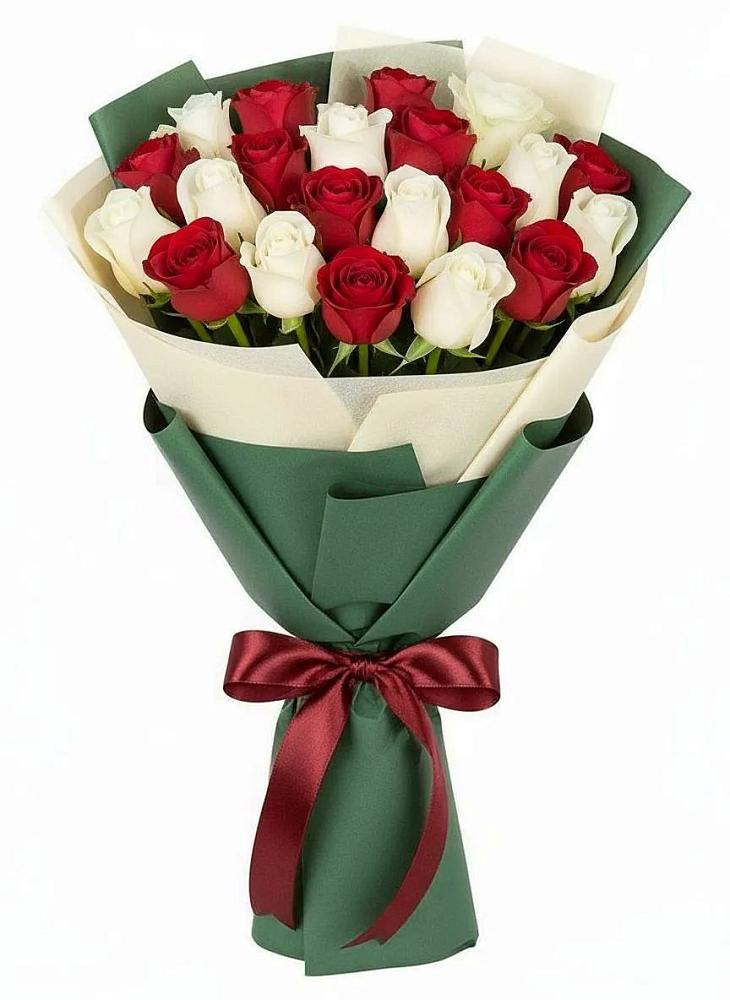 Букет Микс из красных и белых роз в Ключах Омской области