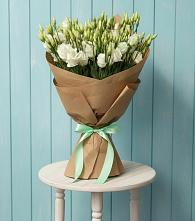 Букет цветов из:  Лизиантусы в Ключах Омской области