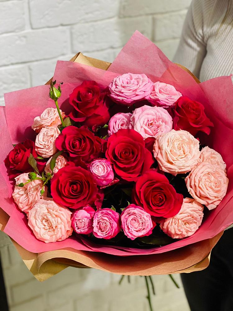 Букет цветов из: Розы в Ключах Омской области