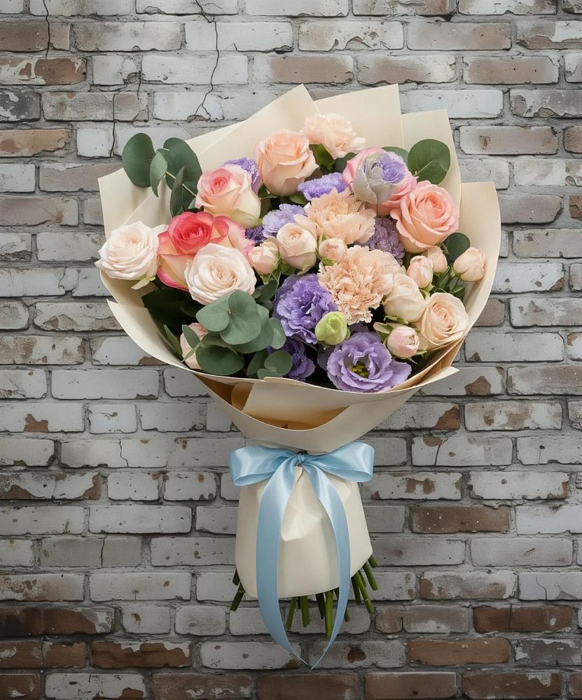 Букет цветов из: Розы, Лизиантусы и Гвоздики в Ключах Омской области