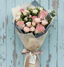 Букет цветов из:  Розы в Ключах Омской области