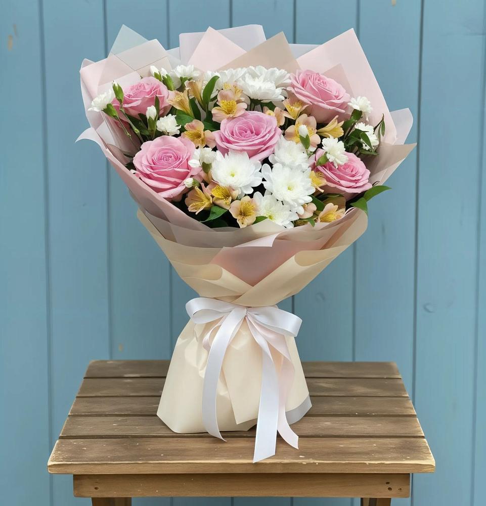 Букет цветов из: Гвоздики, Орхидеи и Розы в Ключах Омской области