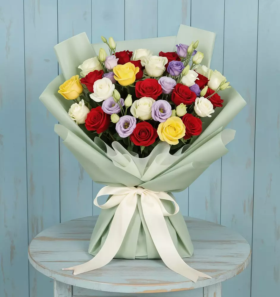 Букет цветов из: Розы в Ключах Омской области