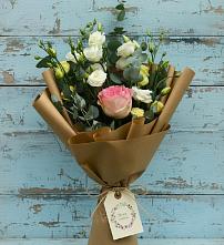 Букет цветов из:  Розы и Лизиантусы #REPLACE_PRED# Ключах Омской области