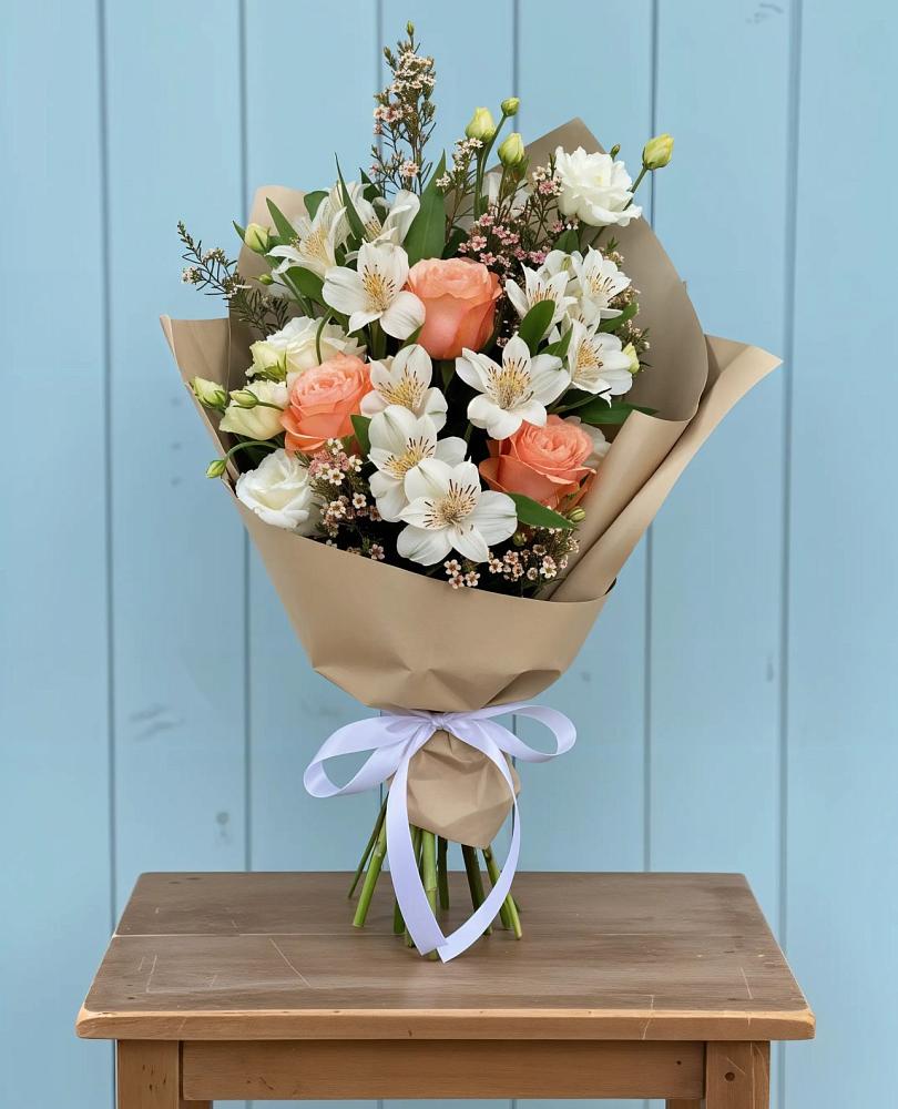 Букет цветов из: Альстромерии, Лизиантусы, Розы и Хризантемы в Ключах Омской области