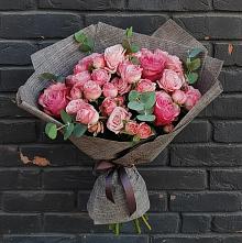 Букет цветов из:  Розы в Ключах Омской области